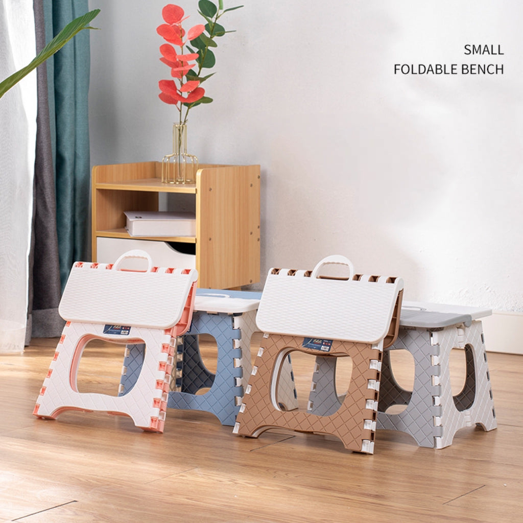 1pc Portable Folding Stool, Thickened Plastic Square Small Bench for Adults, Compact Household Mazar Mini, Outdoor Travel Fishing Foldable Bench, Outdoor Seating | Compact Design | Durable Plastic Bench