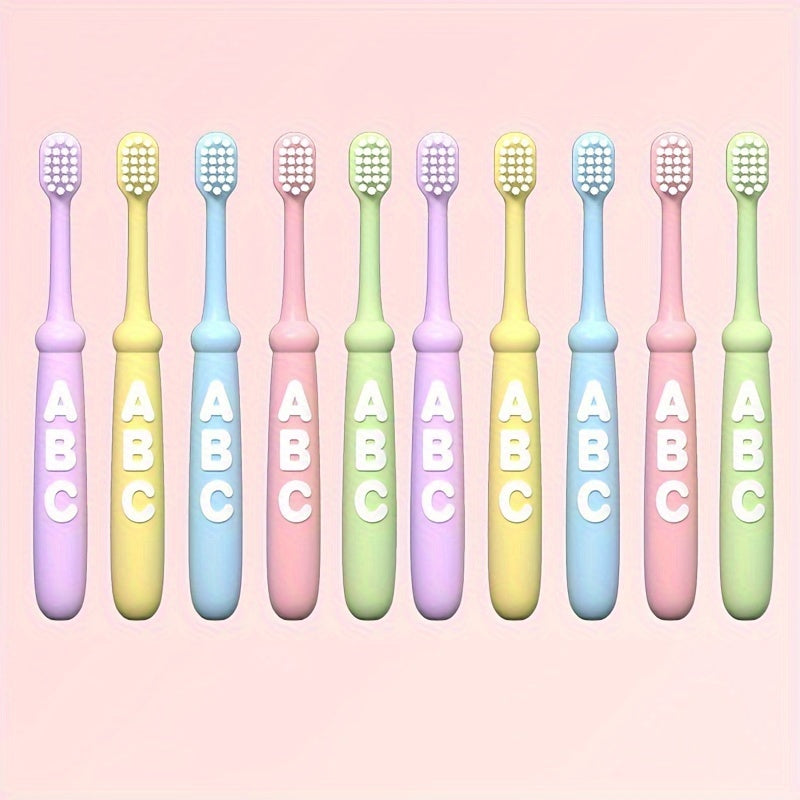 10pcs Brosses à Dents Douces pour 3-6 Ans - Poils en Nylon Ultra-Doux, Manches Colorées avec Lettres & Personnages A-Z, Doux sur les Gencives, Design Ergonomique pour l'Hygiène Buccale des Enfants, Soins Dentaires Amusants, Étui de Rangement Transparent