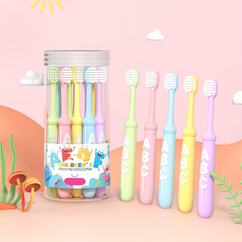 10pcs Brosses à Dents Douces pour 3-6 Ans - Poils en Nylon Ultra-Doux, Manches Colorées avec Lettres & Personnages A-Z, Doux sur les Gencives, Design Ergonomique pour l'Hygiène Buccale des Enfants, Soins Dentaires Amusants, Étui de Rangement Transparent